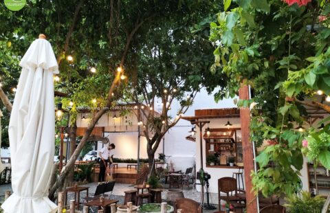 Gia Thịnh Hưng – Tiệm cà phê Chiều thứ 7 – 02 Thanh Lương 18 – 8